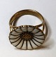Georg Jensen. Marguerit Ring sterlingsølv med hvid emalje (925). Ringstørrelse 51.