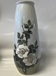 Royal CopenhagenHøj Art nouveau vase med hvide roser