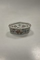 Chinese Oriental Cricket Box with lid with fine decoration