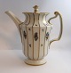 Royal Copenhagen. Henriette. Kaffekande. Model 444-8502. Højde 24 cm. (1 sortering).
