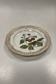 Royal Copenhagen Privat Malet Flora Danica Frugttallerken No. 3554
