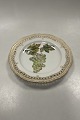 Royal Copenhagen Privat Malet Flora Danica Frugttallerken No. 3554