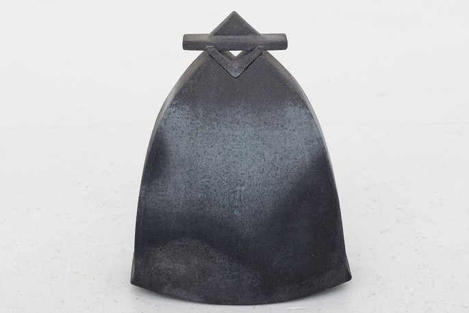 Aage Birck / Own workshop
Vase in stoneware "Man with coat". Provenance: John Vedel-Rieper