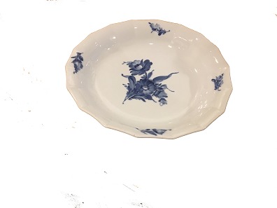 Plate, braided blue flower
Royal Copenhagen nr. 8529
Diameter: 26cm
