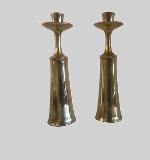 a pair of brass candlesticks
Brass
H:24 cm
Normal used condition
J H Quistgaard, stamped
