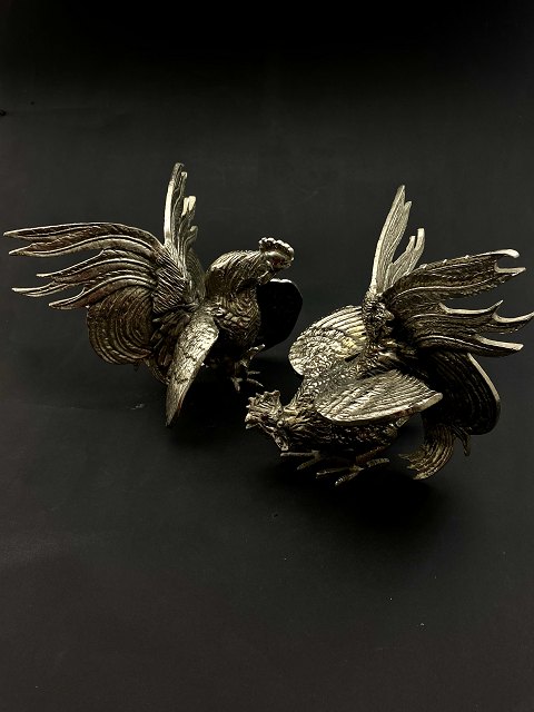 Silver plated hens for table decoration