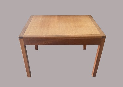 Bord, model 5361
Fredericia Furniture
Mahogni
L: 80 cm, B: 60 cm, H: 54 cm
Pæn brugt stand
Børge Mogensen
