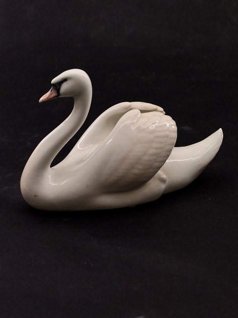 Royal Copenhagen Swan 755