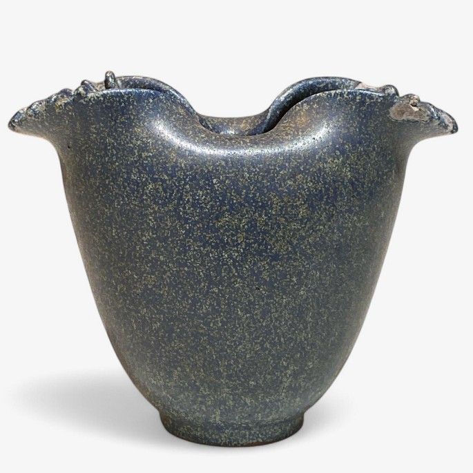 Arne Bang
Stoneware vase with blue glaze.
1 pc. in stock
