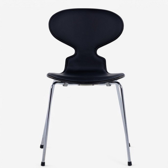 Arne Jacobsen / Fritz Hansen.
AJ 3100 - Forsidepolstret 