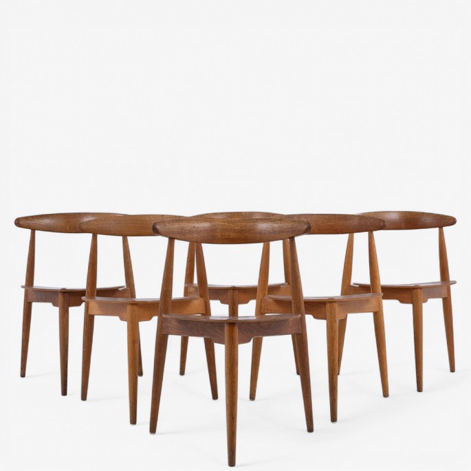 Hans Wegner for Fritz Hansen.
FH 4103 - Sæt af 6 