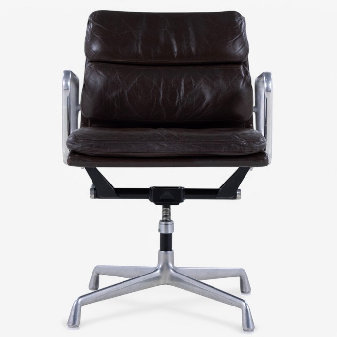 Charles & Ray Eames / Vitra.
Model EA 208 - 